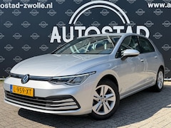 Volkswagen Golf - 1.0 eTSI Life Automaat / NL-Auto / Virtual Cockpit / NAP / APK / Airco / Navi