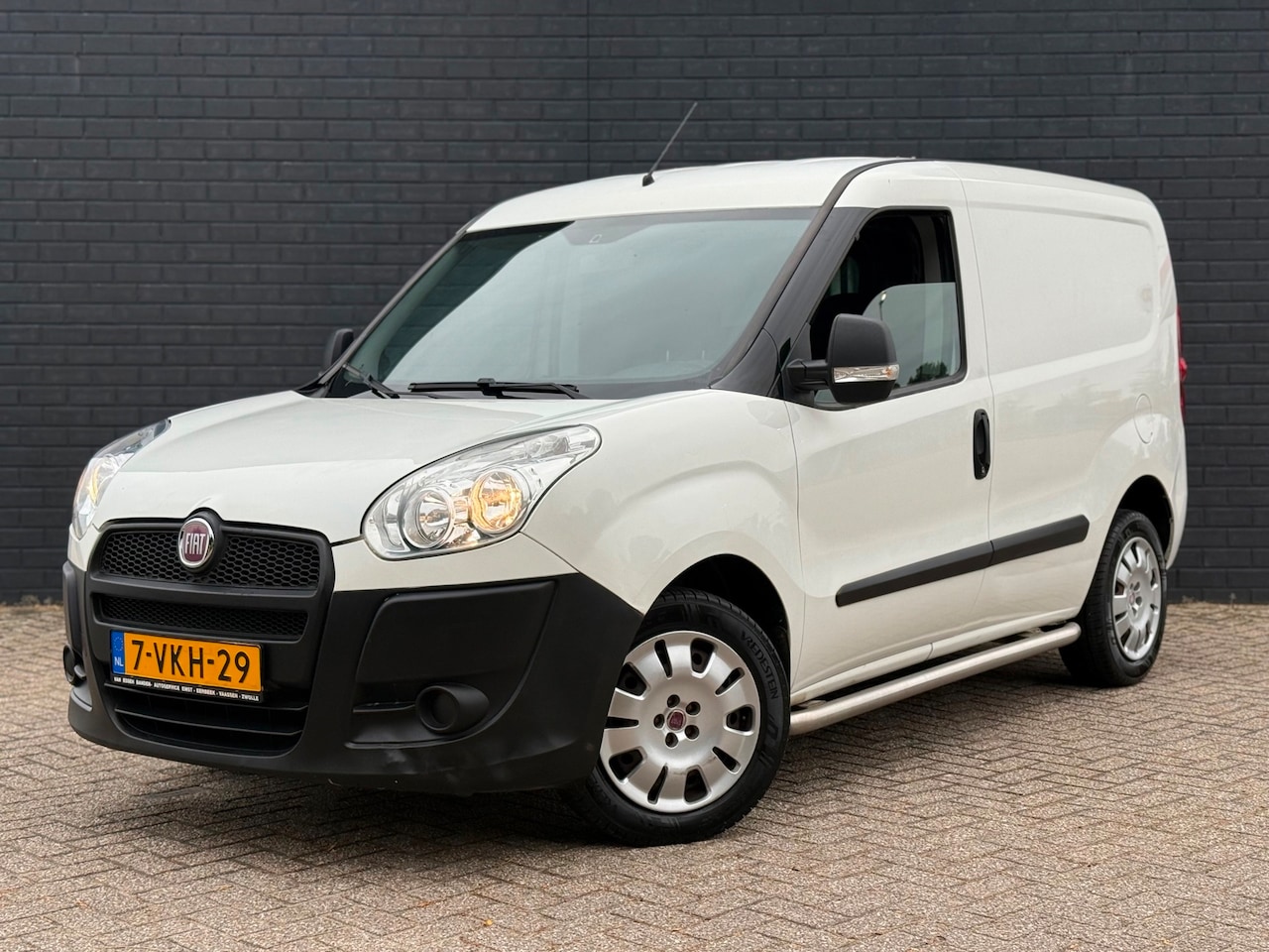 Fiat Doblò Cargo - 1.4 Benzine Schuifdeur Electr pakket 85dkm NAP Nwe Apk - AutoWereld.nl