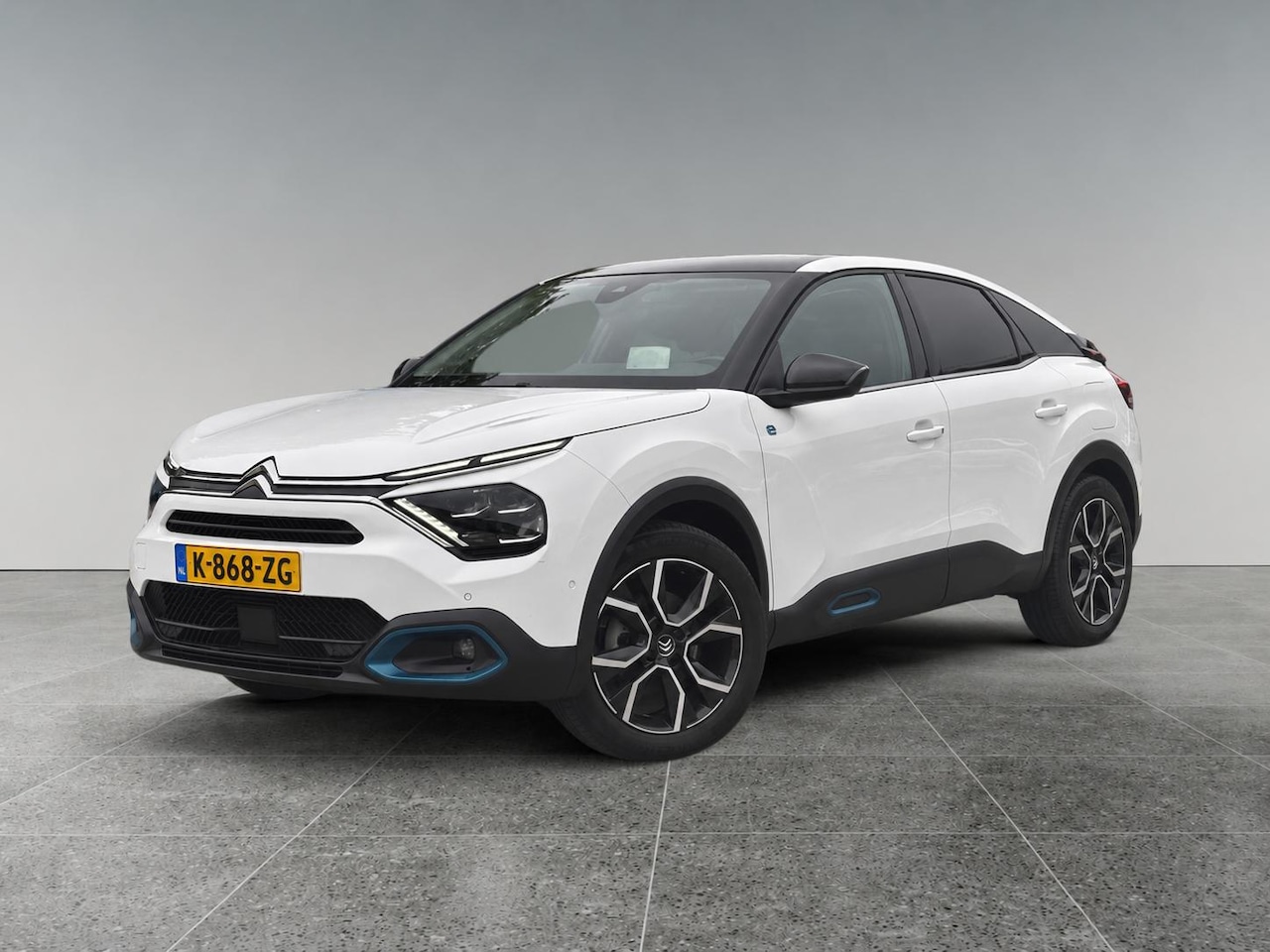 Citroën Ë-C4 - Shine EV 50kWh 136pk AUTOMAAT | SCHUIF/KANTELDAK | COMFORT STOELEN | NAVI | HEAD-UP DISPLA - AutoWereld.nl