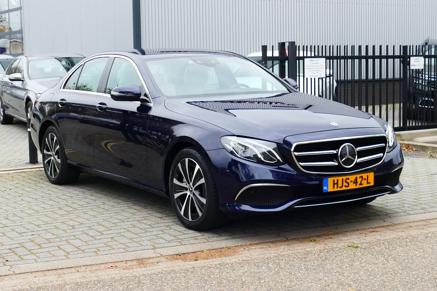 Mercedes-Benz E-klasse - 300 e Business Solution Luxury. Sfeer Verl, Half Leer, Camera, StoelVerw, 18"LMV - AutoWereld.nl
