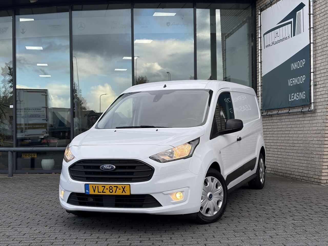 Ford Transit Connect - 1.5 EcoBlue L2 Trend*HAAK*CAM*A/C*CRUISE*NAVI*PDC* - AutoWereld.nl