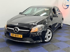 Mercedes-Benz A-klasse - 180 Ambition / AUTOMAAT / DEALER ONDERHOUDEN / NETTE AUTO