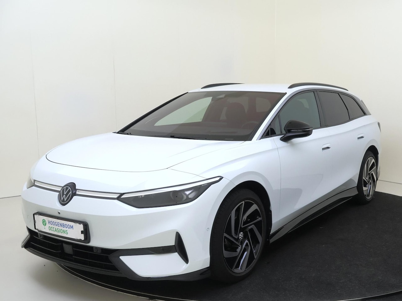 Volkswagen ID.7 Tourer - Pro Business 77 kWh First Edition uitvoering | adaptief onderstel | trekhaak | Harman Kard - AutoWereld.nl