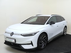 Volkswagen ID.7 Tourer - Pro Business 77 kWh First Edition uitvoering | adaptief onderstel | trekhaak | Harman Kard