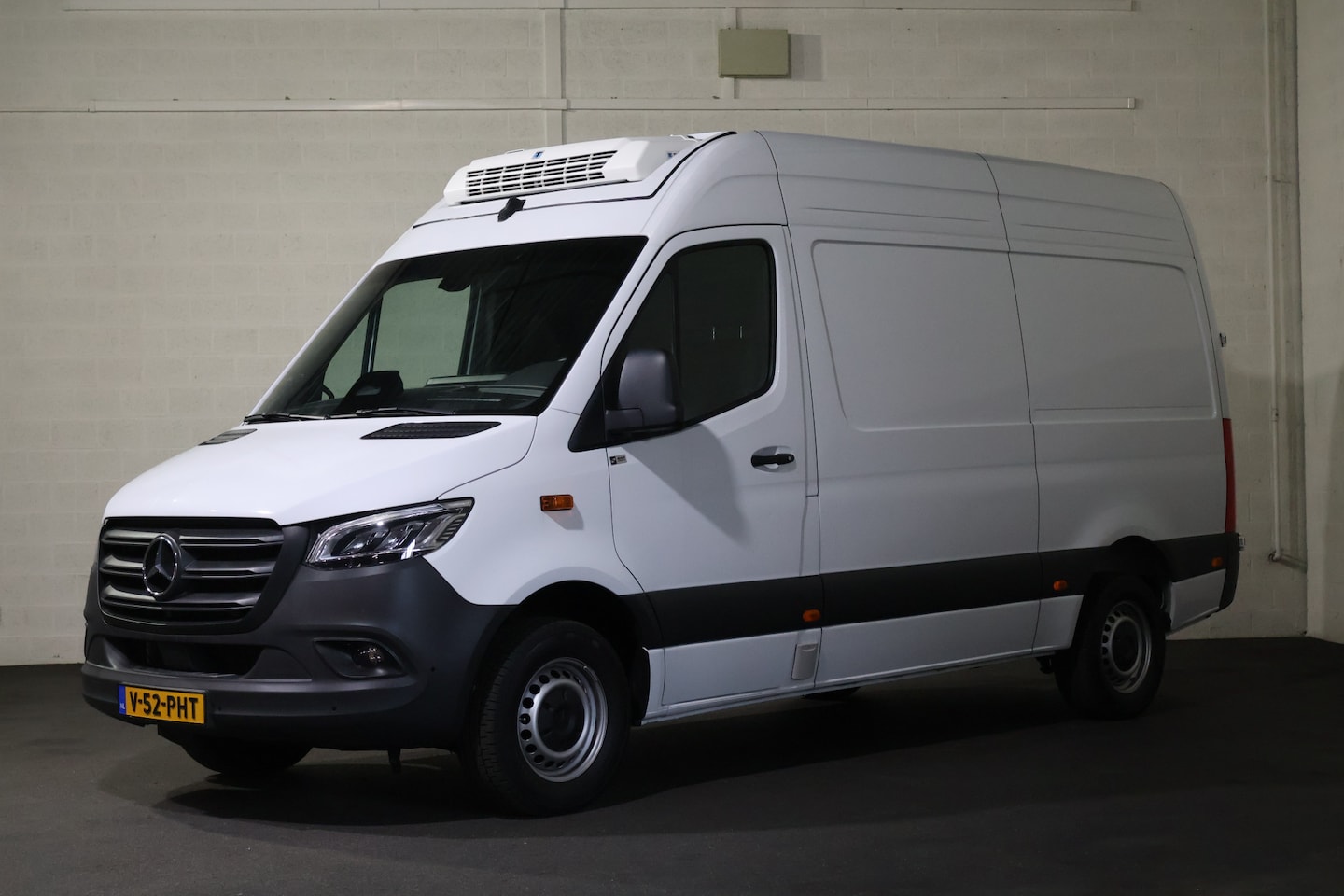 Mercedes-Benz Sprinter - 317 CDI L2 H2 Koelwagen Vrieswagen -15 Graden (Wordt verwacht) - AutoWereld.nl