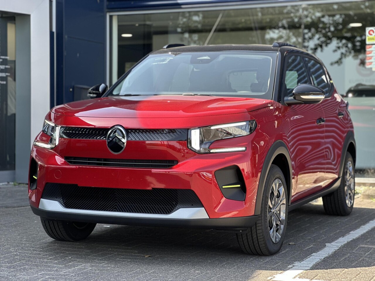 Citroën ë-C3 - Plus 113pk Comfort Range 44 kWh | Comfort Stoelen | Apple Carplay/Android Auto | Parkeerse - AutoWereld.nl
