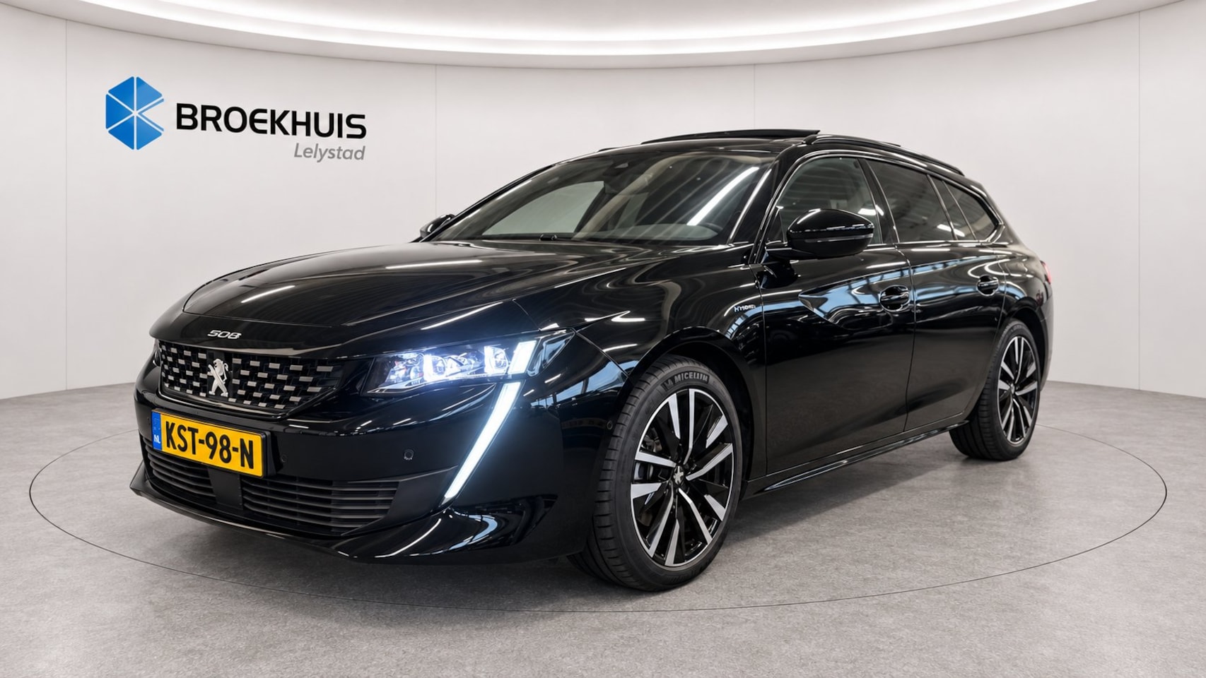 Peugeot 508 SW - 1.6 HYBRID 225PK GT PACK AUTOMAAT / NAVI / LEDER / CLIMA / PDC / 18" LMV / CAMERA / KEYLES - AutoWereld.nl