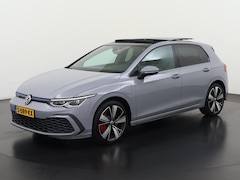 Volkswagen Golf - 1.4 eHybrid GTE | Schuifdak | Stuur & Stoel Verwarming | Digital Cockpit | Blind Spot | Zo