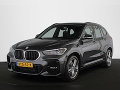 BMW X1 - xDrive25e M Sport Stoelverwarming LED Sportstoelen Navi