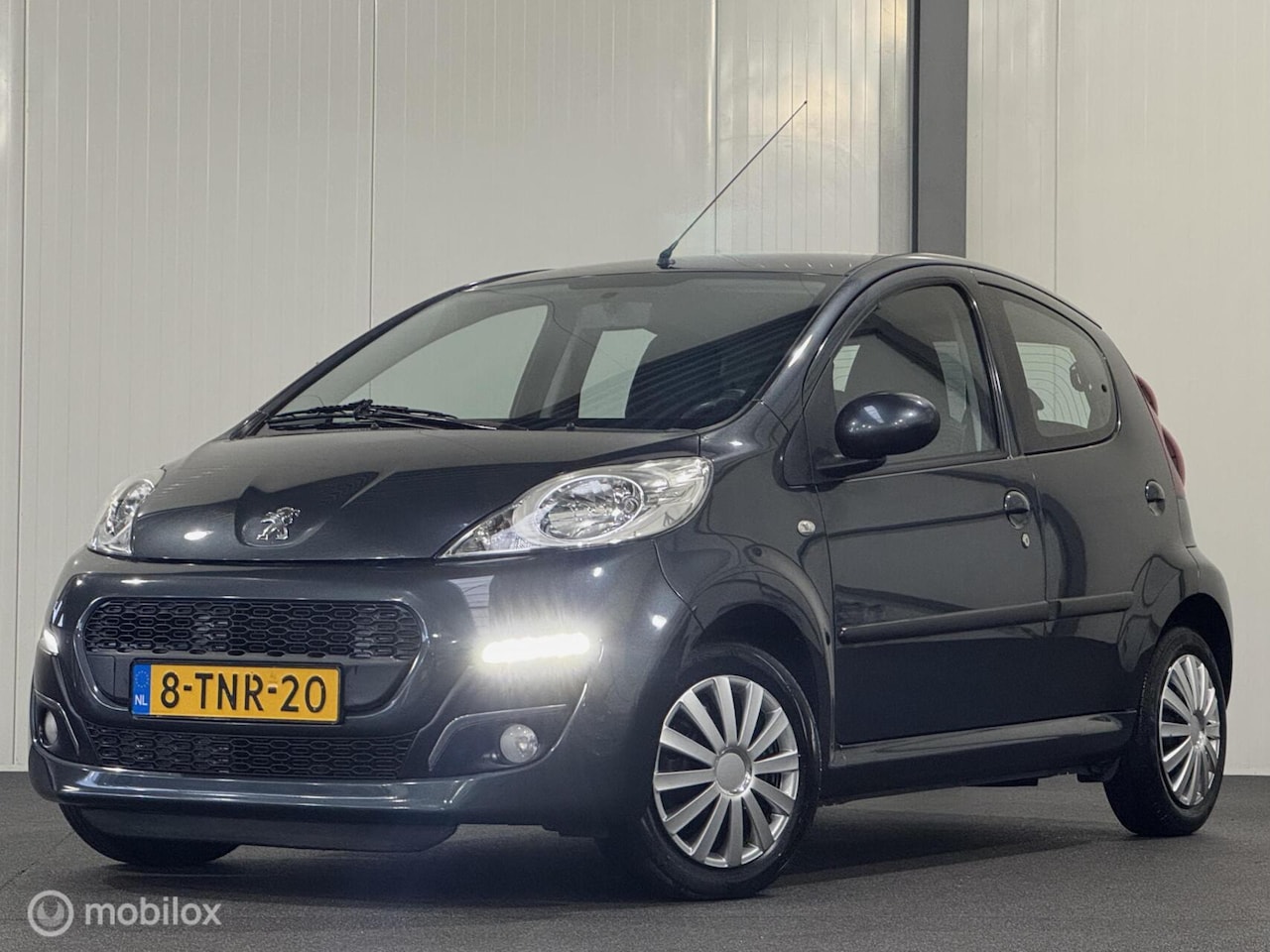 Peugeot 107 - 1.0 Active 5-drs [ NAP airco LED rijklaar ] - AutoWereld.nl