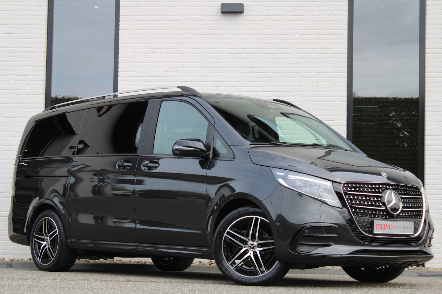 Mercedes-Benz V-klasse - 300d / AMG / Exclusive / DC / 4-Matic / Elec Stoelen / Burmester / Vol Opties / NIEUWSTAAT - AutoWereld.nl