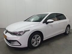 Volkswagen Golf - 1.0 eTSI Life Business NAVI/DIG.COCKPIT/LED/CLIMA/LMV