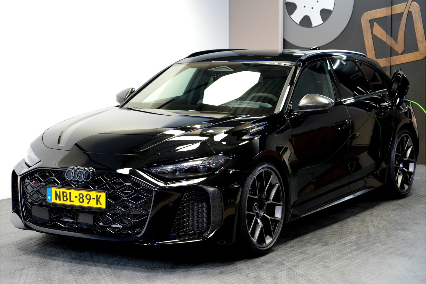 Audi A5 Avant - e-hybrid 470kW/640pk Aut8 Quattro Tech Pro 155.830,- NIEUW! KERAMISCH + SPORTPAKKET 285KM/ - AutoWereld.nl
