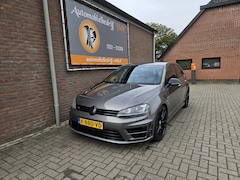 Volkswagen Golf - 2.0 TSI R 4Motion