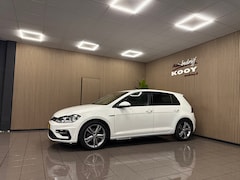 Volkswagen Golf - 1.0 TSI R-Line * Automaat / Virtual cockpit / Carplay / Trekhaak / Stoelverwarming