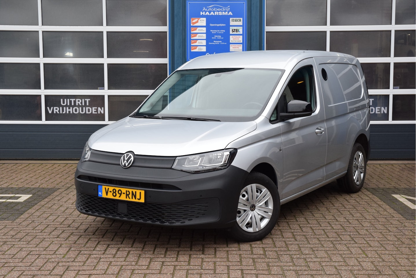 Volkswagen Caddy Cargo - 1.5 TSI Style Automaat Achteruitrijcamera - AutoWereld.nl
