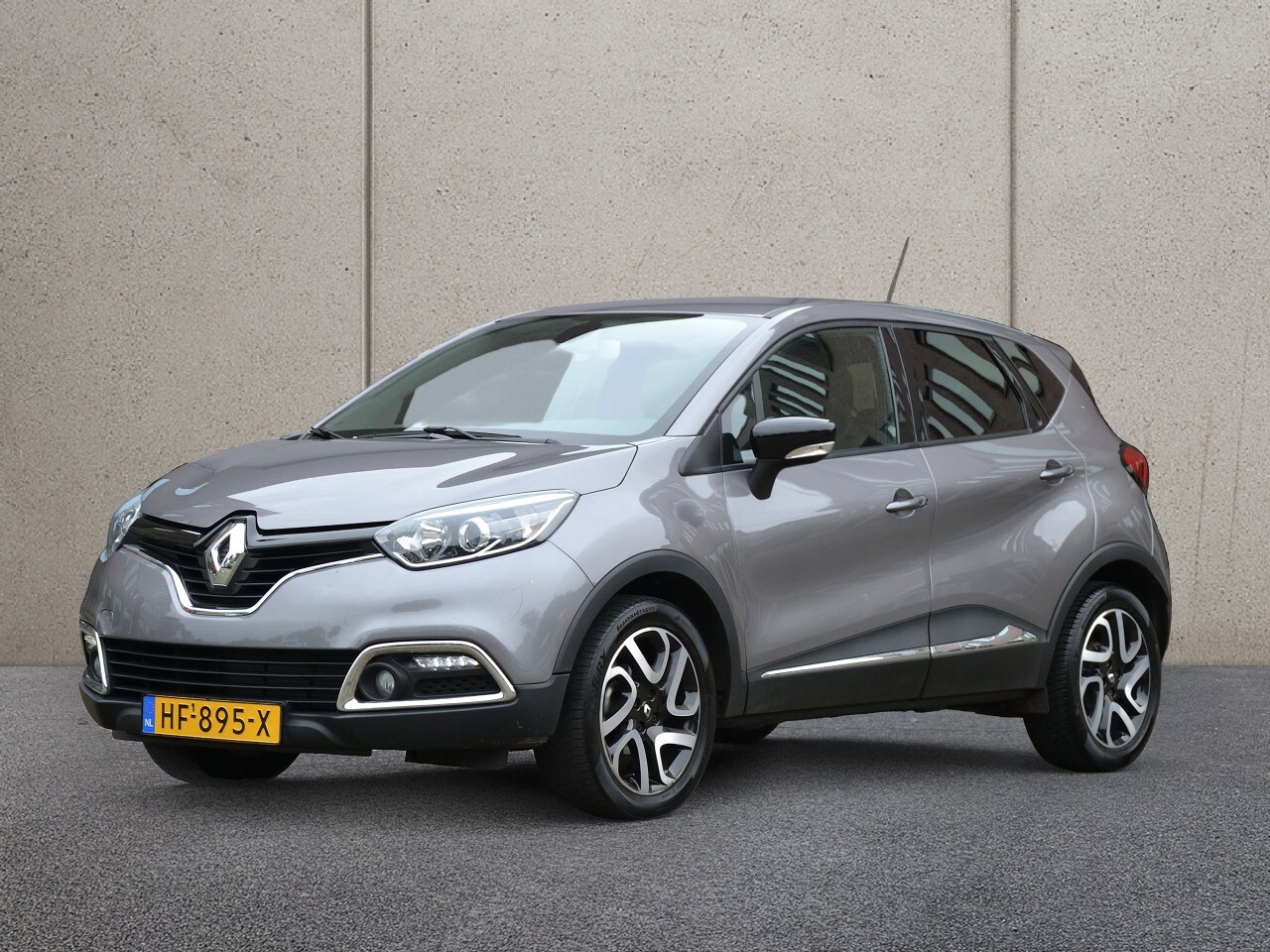 Renault Captur - 0.9 TCe Dynamique | Navigatie | Trekhaak | Parkeersensoren - AutoWereld.nl