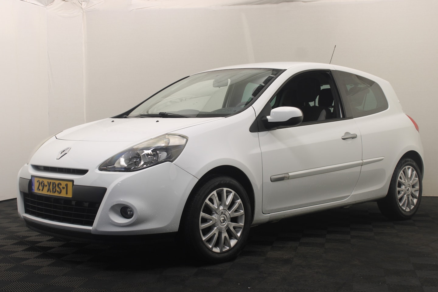 Renault Clio - 1.5 dCi Authentique 1.5 dCi Authentique - AutoWereld.nl
