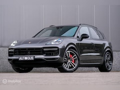 Porsche Cayenne - 4.0 Turbo 550 pk | PDLS+ | PSCB | Sport Chrono + | Alcantara | Trekhaak | Panorama | Softc