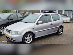 Volkswagen Polo - 1.6