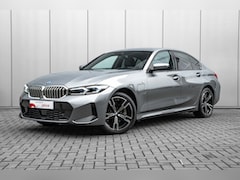 BMW 3-serie - 330e xDrive M Sport Edition 292PK | 360 camera | Laser LED Koplampen | Ledere Bekleding |