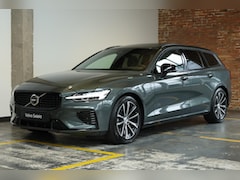 Volvo V60 - T8 Plug-in hybrid AWD Plus Dark | Semi-Electrische Wegklapbare Trekhaak | Panoramadak | 36