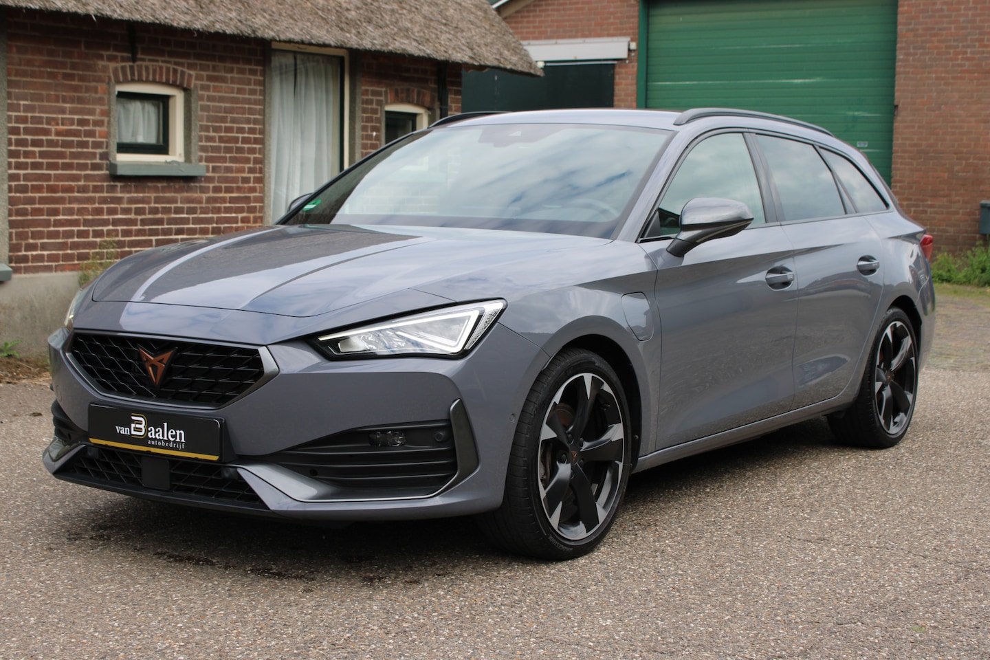 CUPRA Leon Sportstourer - 1.4 e-Hybrid PHEV Business SOh 91.9% NAVI ECC CAMERA 63000KM!!! - AutoWereld.nl