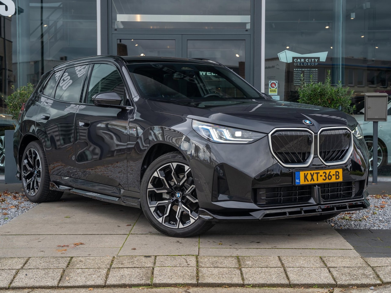 BMW X3 - 30e xDrive 299pk PHEV | M Sport| Panoramadak | 360 Camera | Aero | Leer | Head up - AutoWereld.nl