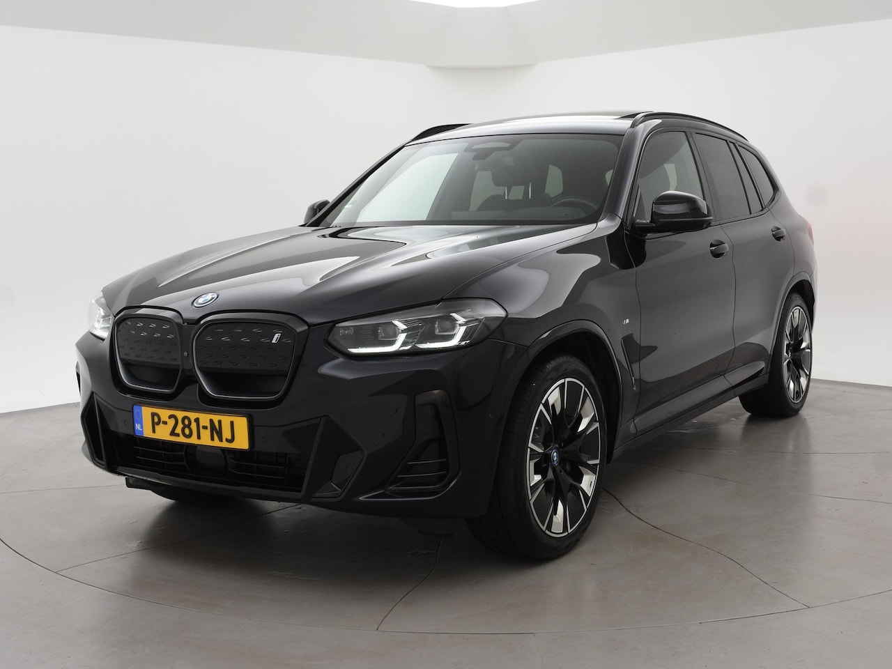 BMW iX3 - M-SPORT H.E. FACELIFT 80 kWh + 100% SOH!| HEAD-UP | 360 CAMERA | HK | PANORAMA - AutoWereld.nl
