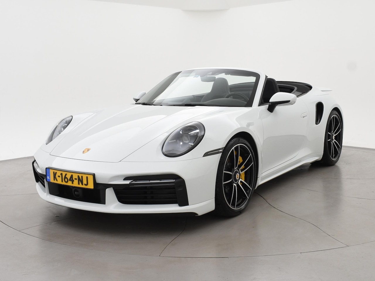Porsche 911 Cabrio - 3.8 TURBO S 650 PK INCL. BTW ORIG. NL + LIFT | BURMESTER | 360 CAMERA | DRIVE ASSIST | PAS - AutoWereld.nl
