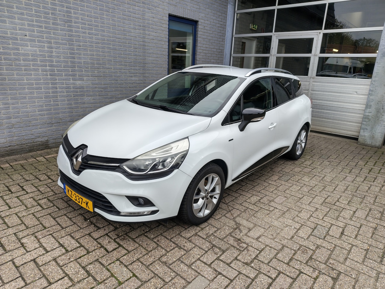 Renault Clio Estate - 0.9 TCe Limited 0.9 TCe Limited - AutoWereld.nl