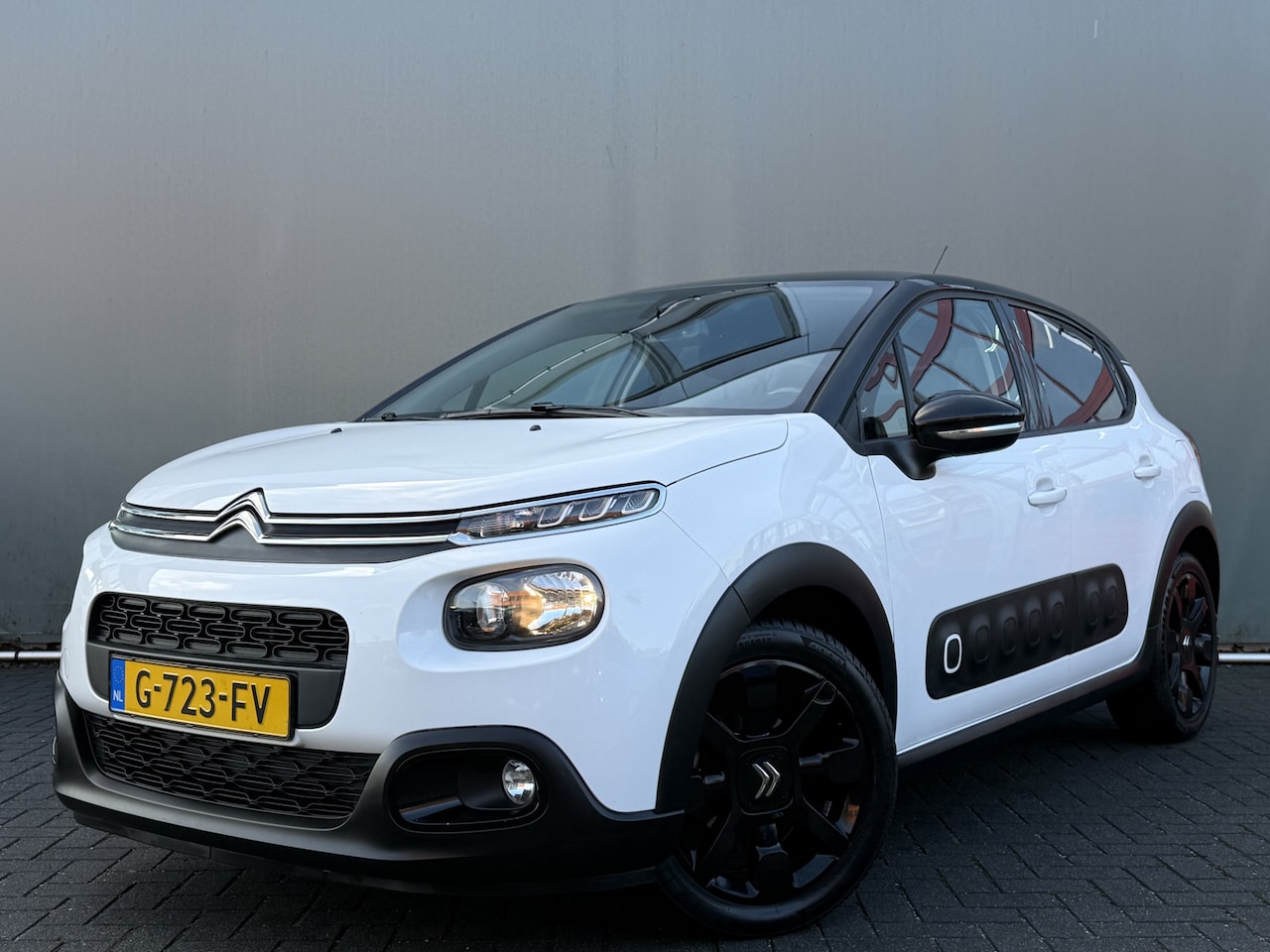 Citroën C3 - BWJ 2019 1.2 83 PK S&S Shine CAMERA | CLIMA | CARPLAY + ANDROID | FULL LED | NAVI | DAB | - AutoWereld.nl