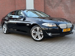 BMW 5-serie - 550i High Executive|AUT|PANNO|V8|409PK|GOED ONDERHOUDEN