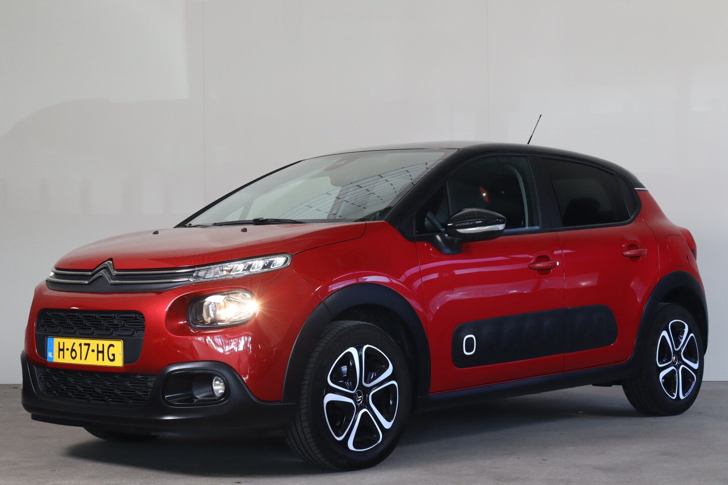 Citroën C3 - 1.2 PureTech S&S Feel Edition NL-Auto!! Apple Car-Play I Climate - AutoWereld.nl