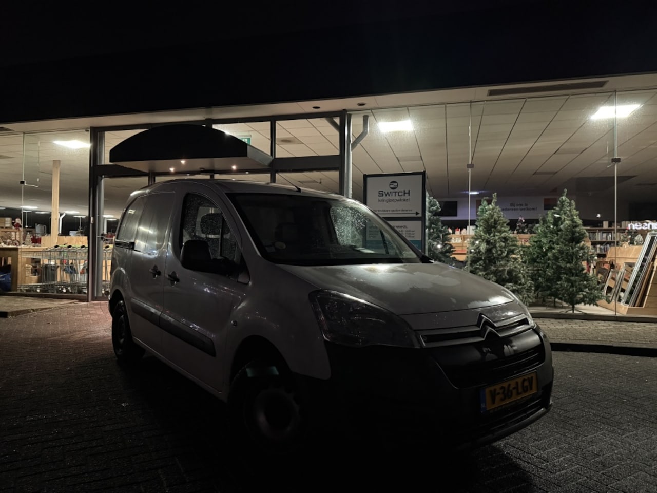 Citroën Berlingo - 1.6 HDI 75 Comfort Zijdeur Lage Km - AutoWereld.nl