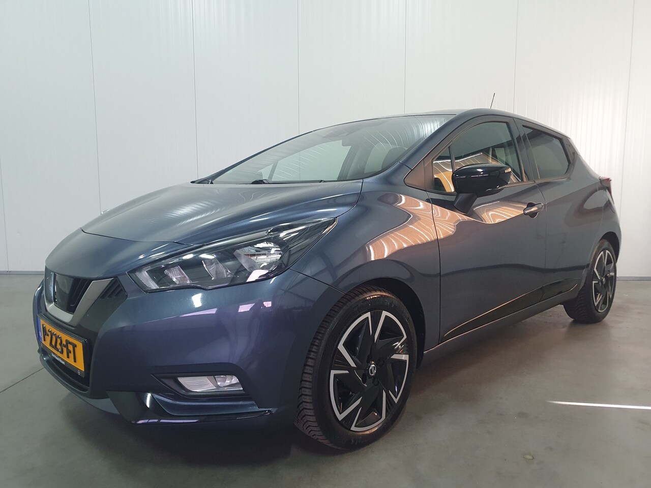 Nissan Micra - 1.0 IG-T N-Design NAVI/PDC/AIRCO/CRUISE . - AutoWereld.nl