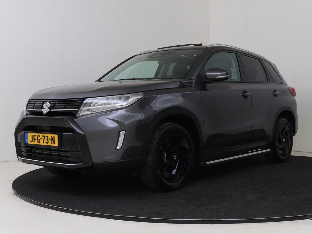 Suzuki Vitara - 1.4 Boosterjet Style Smart Hybrid | Panodak / Sunroof | Apple Carplay Android Auto | Sideb - AutoWereld.nl