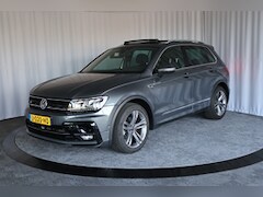Volkswagen Tiguan - 1.5 TSI/DSG Highline R-line, Camera, Panoramdak, Trekhaak