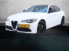 Alfa Romeo Giulia - 2.0 T GME AWD Sprint | Navigatie | Harman Kardon | Zwart dak | Lederen Bekleding | Q4 4x4