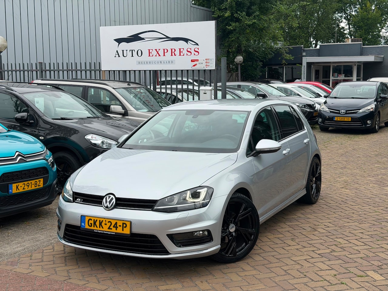 Volkswagen Golf - 1.4 TSI Comfortline Aut/Navi/Stoelverwarming/Cruise/Xzenon/Volledig onderhoud/6 Maanden Ga - AutoWereld.nl