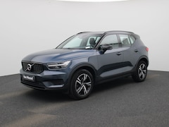 Volvo XC40 - 2.0 B4 AWD R-Design | Automaat | Apple Carplay/Android Auto | Achteruitrijcamera | Stoelve