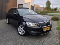 Skoda Octavia Combi - 1.8 TSI Greentech Elegance Businessline