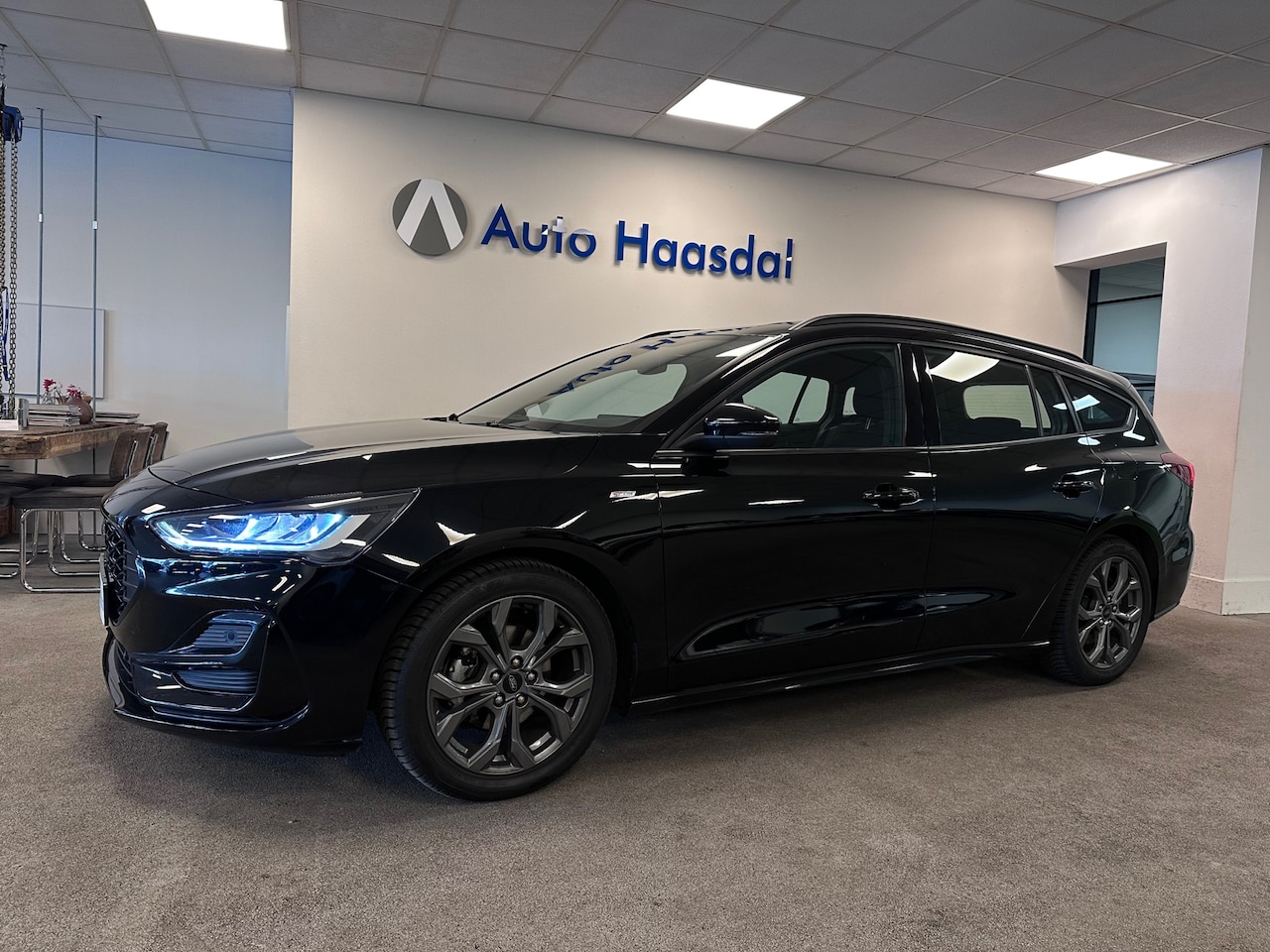 Ford Focus Wagon - 1.0 EcoBoost Hybrid|ST-LINE|AUTOMAAT|FACELIFT - AutoWereld.nl
