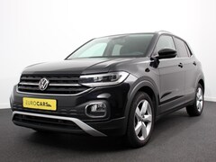 Volkswagen T-Cross - 1.5 TSI DSG Style Team Navigatie Apple Carplay/Android Auto Adaptive cruise control Parkee