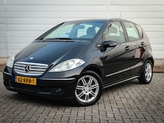 Mercedes-Benz A-klasse - 200 Classic | Airco | Cruise | Stoelverwarming | Lichtmetaal | All season | Pdc |