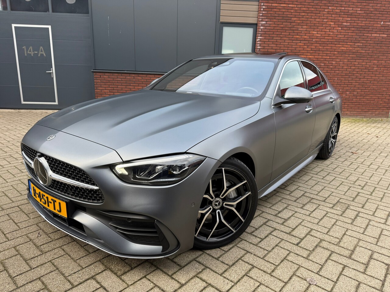 Mercedes-Benz C-klasse - 200 4MATIC AMG HYBRIDE/SCHUIFDAK/LED/BURMESTER/360 CAMERA/STUURVERWARMING/MASSAGE/BTW AUTO - AutoWereld.nl
