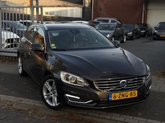Volvo V60 - 2.4 D6 AWD Plug-In Hybrid Summum | Trekhaak | Xenon | Lederen Bekleding | LM Velgen |