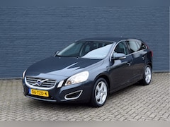 Volvo V60 - 1.6 T4 Momentum Automaat