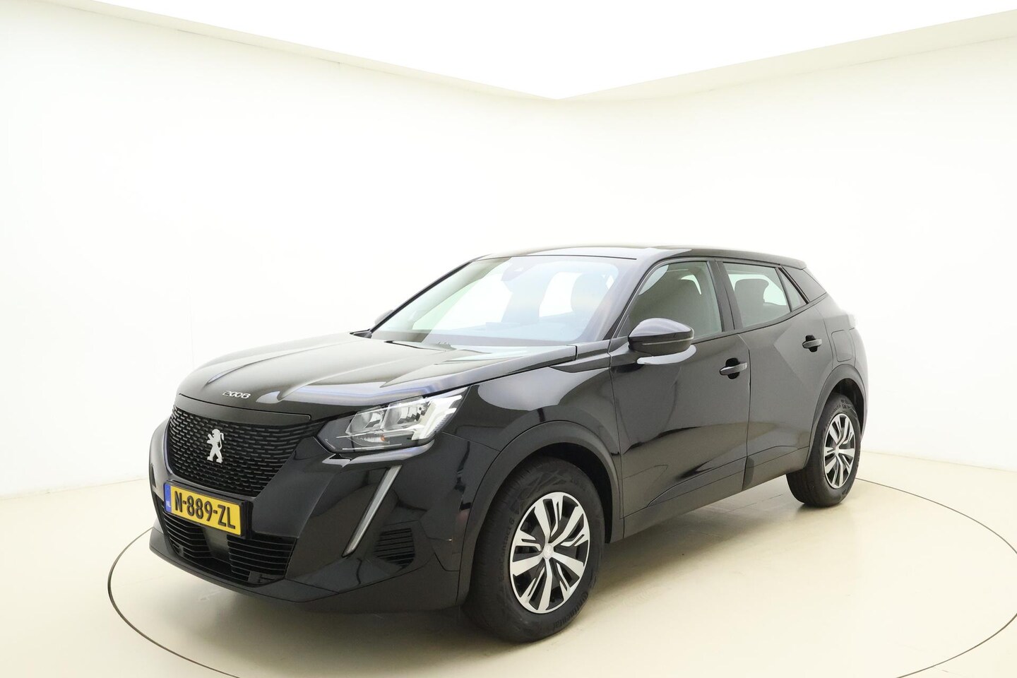 Peugeot 2008 - 1.2 PureTech Active Cruise Control l Airco l Apple Carplay/Android Auto l Parkeersensoren - AutoWereld.nl
