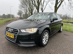 Audi A3 Sportback - 1.2 TFSI Attraction Pro Line